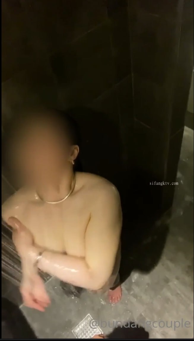 【2024-01-31】Sex with manager in the van